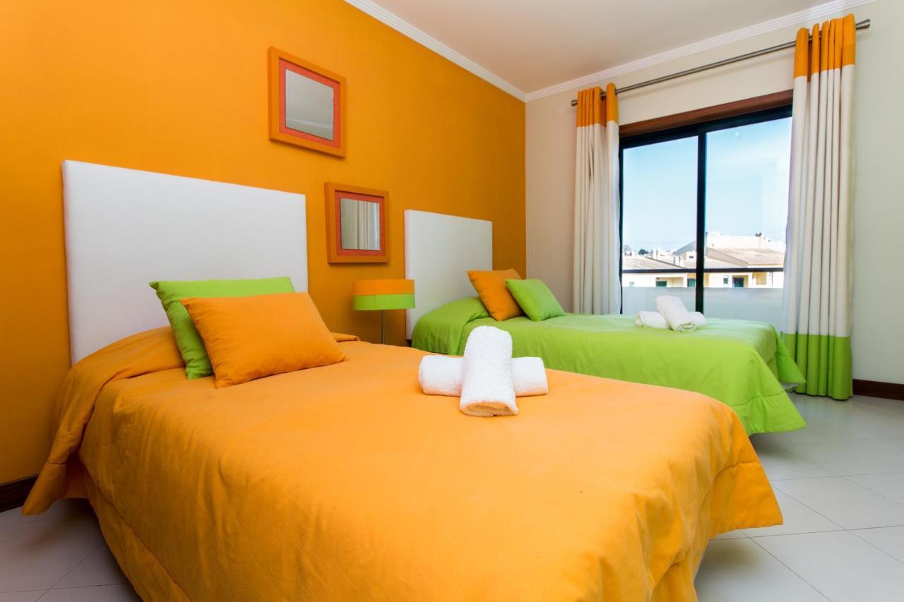 Family Apartment - Pool And Garden & Playground & Beach & Albufeira Exteriér fotografie